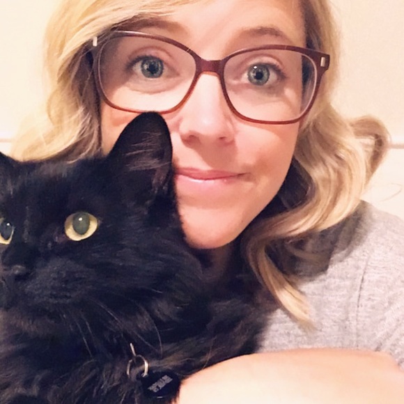 Meet your Posher, Chelsea - Picture 3 of 4